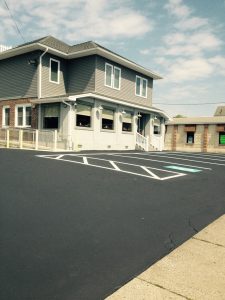 Commercial asphalt sealcoating in Bethlehem, PA