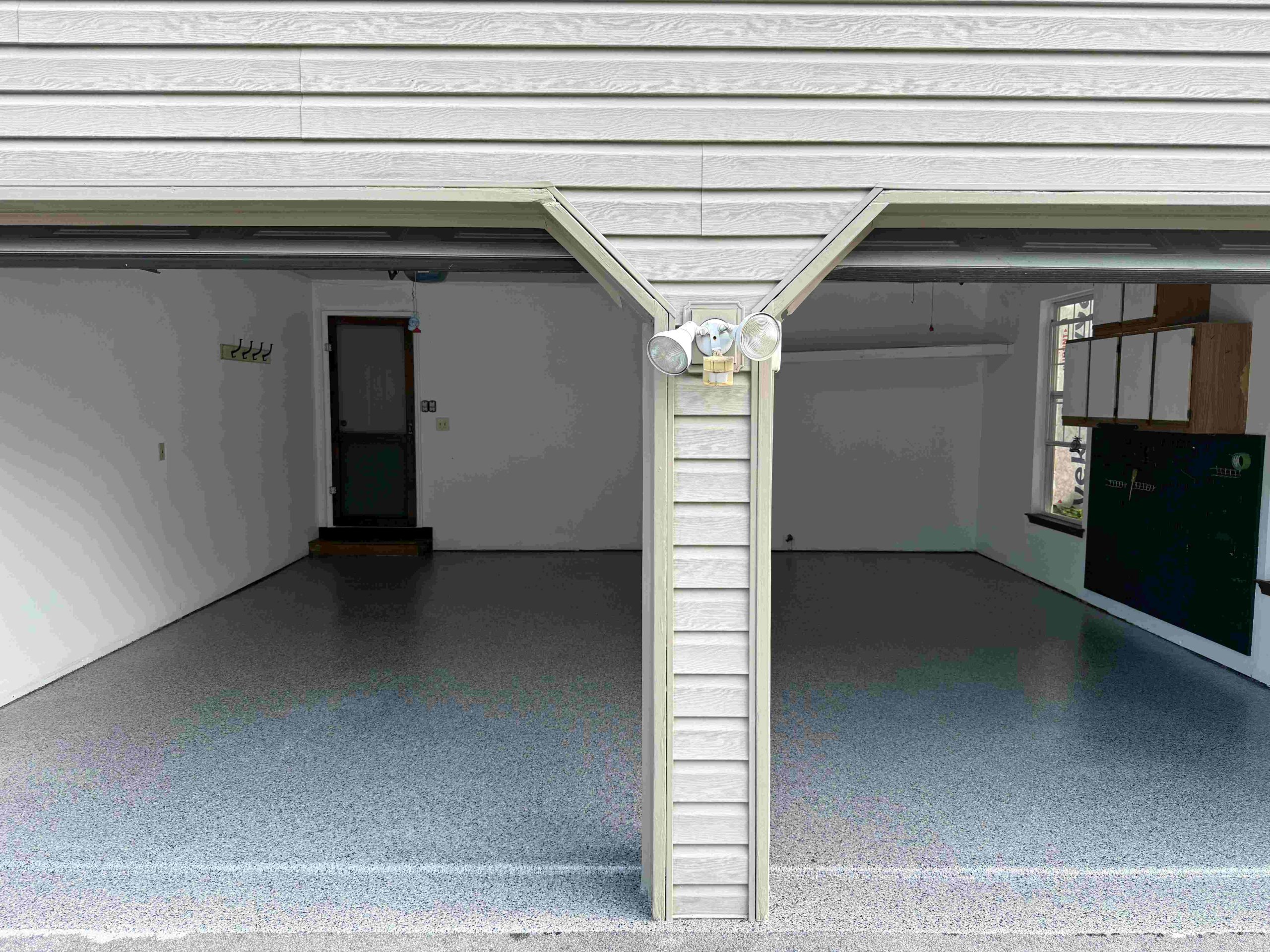 Garage epoxy seal coating in Bethlehem, PA